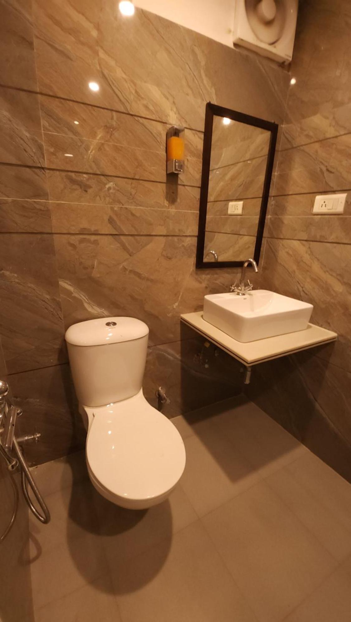 Hotel Multitech Premium Chandīgarh Eksteriør billede